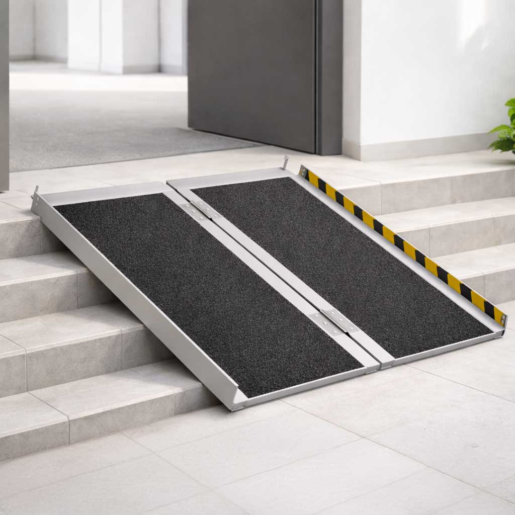 Rampe d'accès pliable portable antidérapante pour mobilité réduite